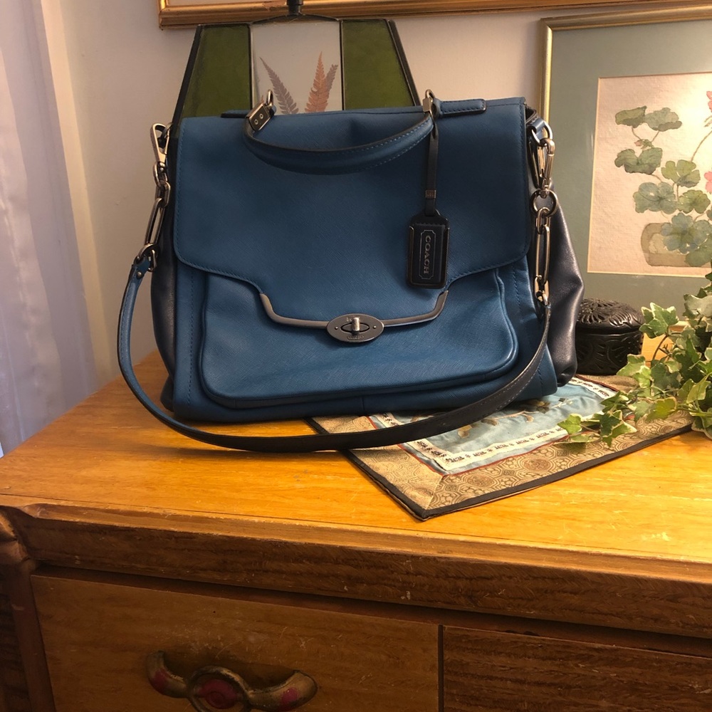 Blue coach purse !